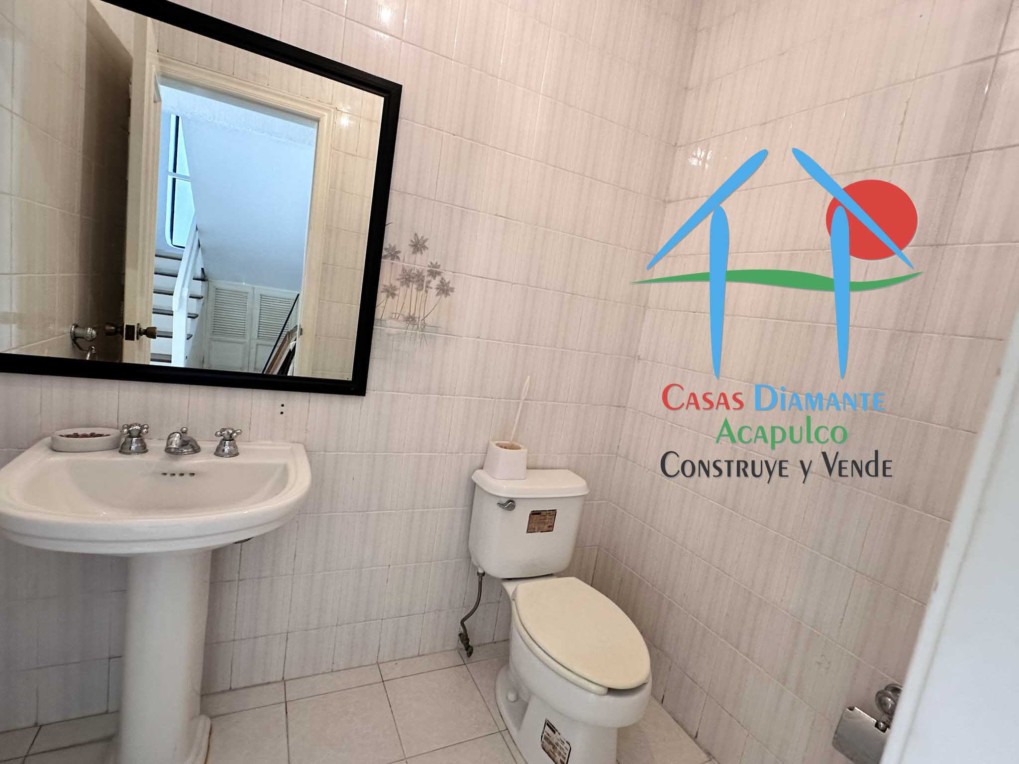 Villas Blancas 8 - Baño de visitas 1